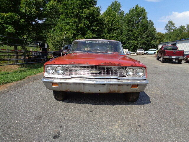 Ford Galaxie 1963 image number 28