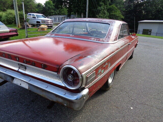 Ford Galaxie 1963 image number 31