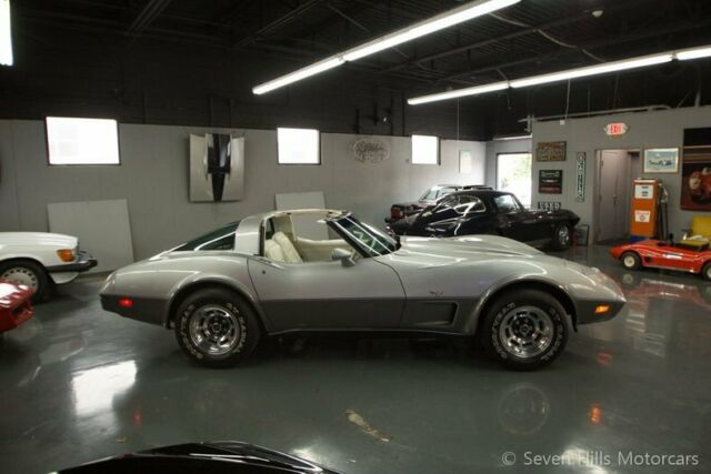 Chevrolet Corvette 1978 image number 23