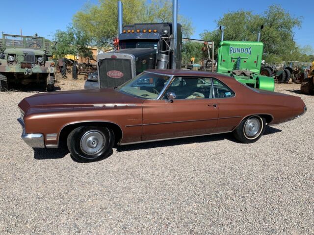 Buick LeSabre 1971 image number 0