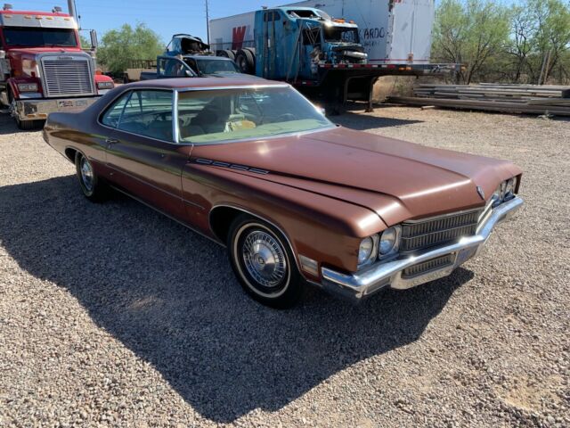 Buick LeSabre 1971 image number 27