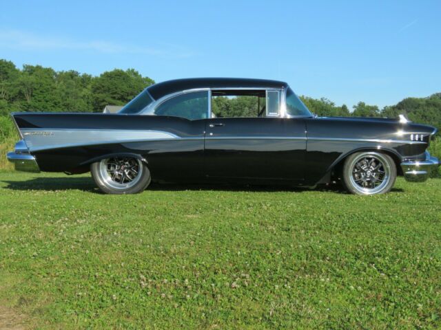 Chevrolet Bel Air/150/210 1957 image number 1