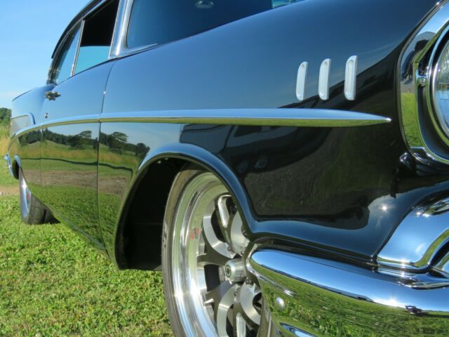 Chevrolet Bel Air/150/210 1957 image number 31