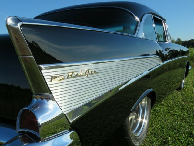 Chevrolet Bel Air/150/210 1957 image number 32