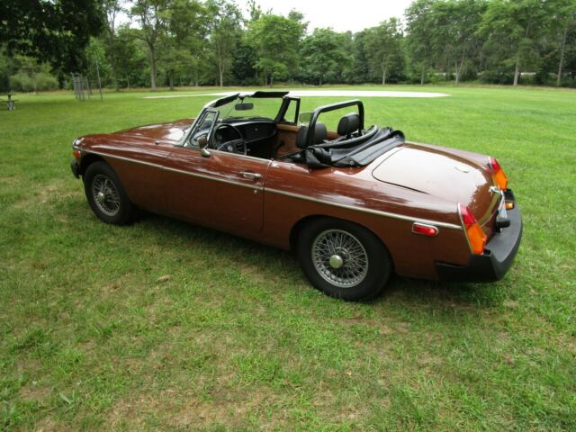 MG MGB 1979 image number 21