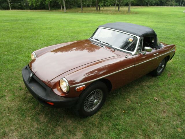 MG MGB 1979 image number 24