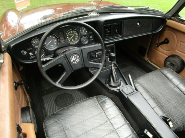 MG MGB 1979 image number 8