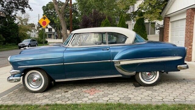 Chevrolet Bel Air/150/210 1954 image number 1