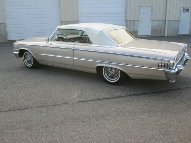 Ford Galaxie 1963 image number 1