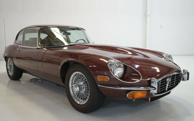 Jaguar E-Type 1973 image number 2