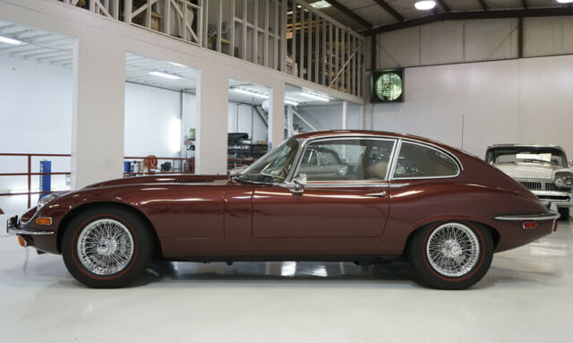 Jaguar E-Type 1973 image number 30