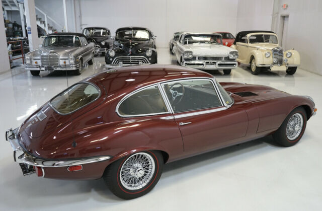 Jaguar E-Type 1973 image number 32