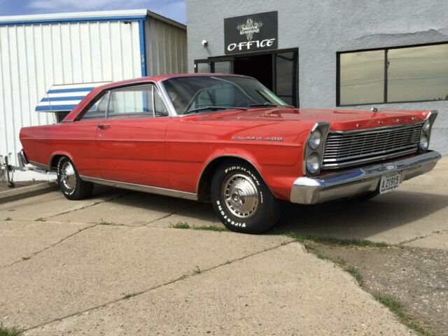 Ford Galaxie 1965 image number 0