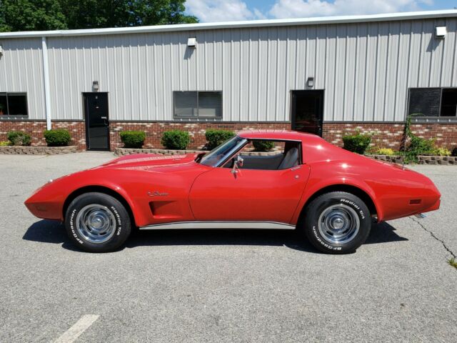 Chevrolet Corvette 1976 image number 1