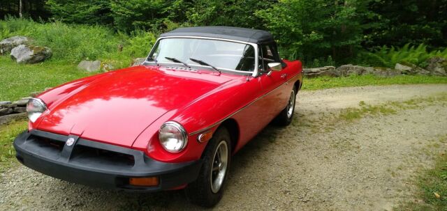 MG MGB 1977 image number 14