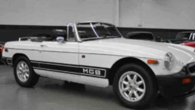 MG B 1977 image number 21