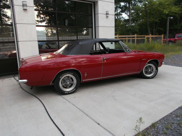 Chevrolet Corvair 1965 image number 0