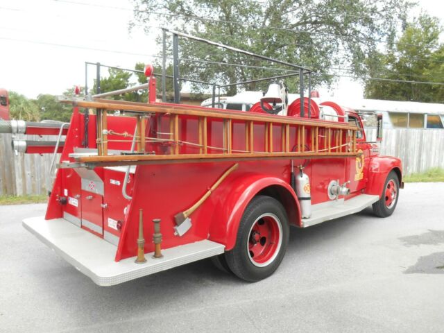 Ford American LaFrance 1951 image number 27