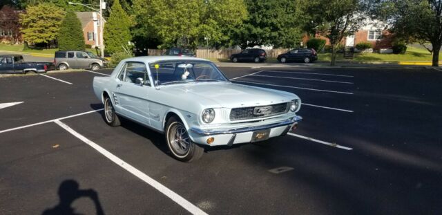 Ford Mustang 1966 image number 0