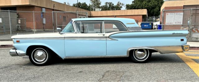 Ford Galaxie 500 1959 image number 0