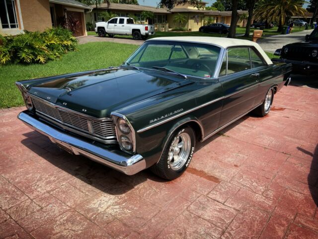 Ford Galaxie 500 1965 image number 0