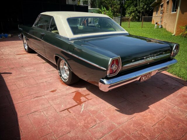 Ford Galaxie 500 1965 image number 13