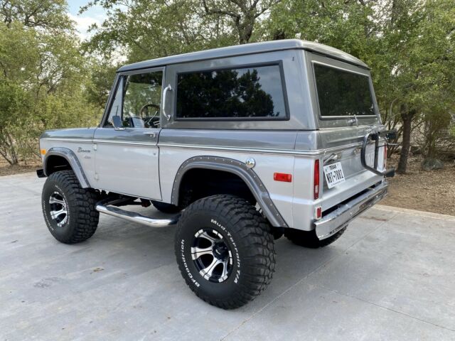 Ford Bronco 1973 image number 18