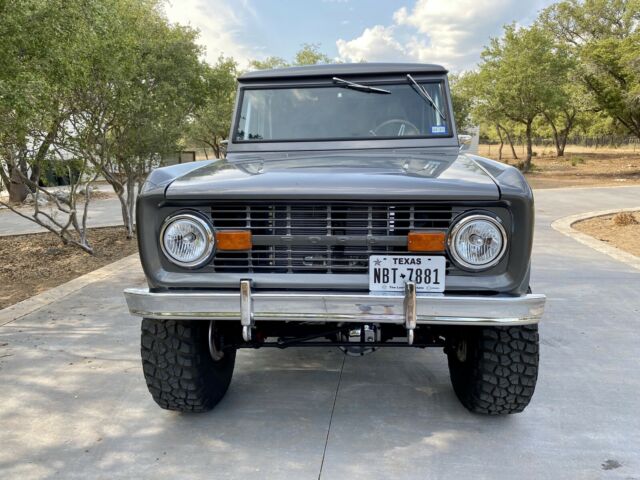 Ford Bronco 1973 image number 22