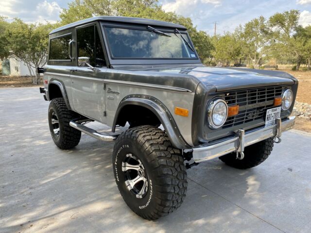 Ford Bronco 1973 image number 8