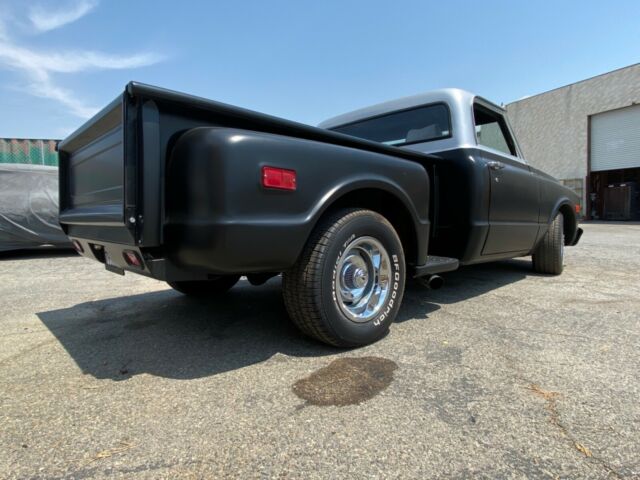 Chevrolet C-10 1969 image number 2