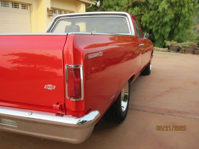 Chevrolet El Camino 1965 image number 2