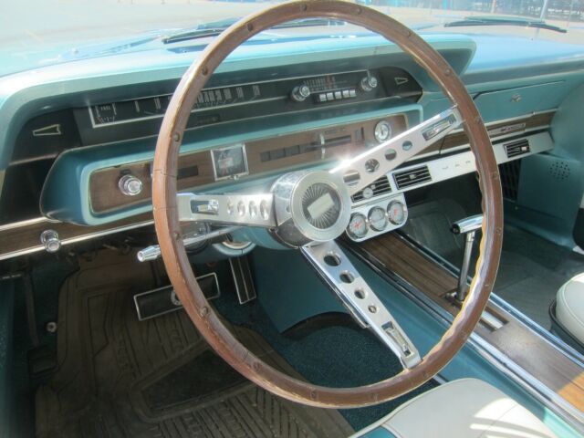 Ford Galaxie 1966 image number 14