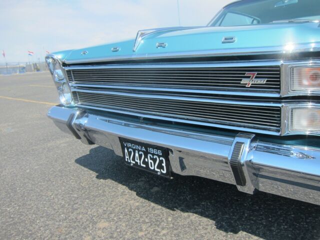 Ford Galaxie 1966 image number 28