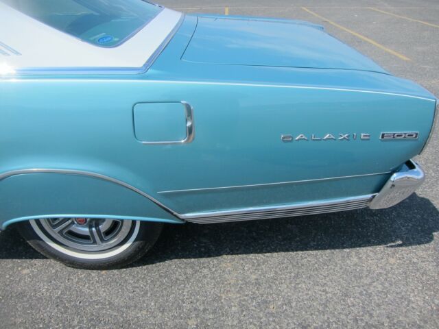 Ford Galaxie 1966 image number 31