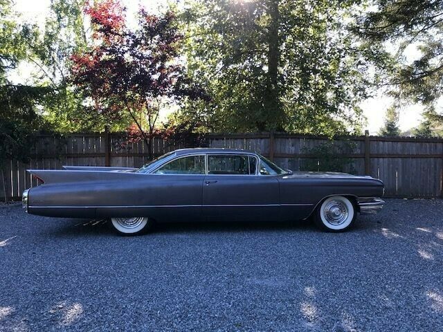 Cadillac DeVille 1960 image number 17