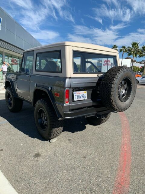 Ford Bronco 1970 image number 10