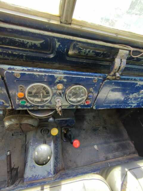 Land Rover Defender 1970 image number 20