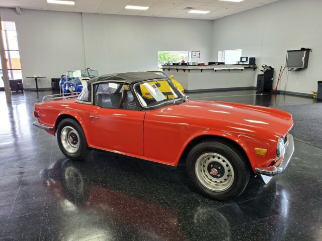 Triumph TR6 1972 image number 0