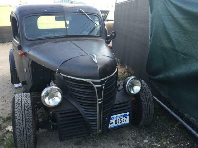 Plymouth Barracuda 1941 image number 1