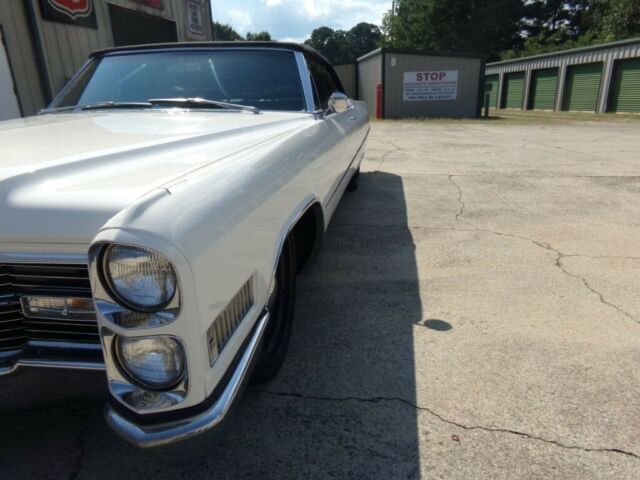 Cadillac DeVille 1966 image number 32