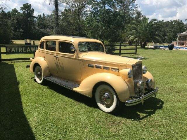 Packard Deluxe Eight 1937 image number 5