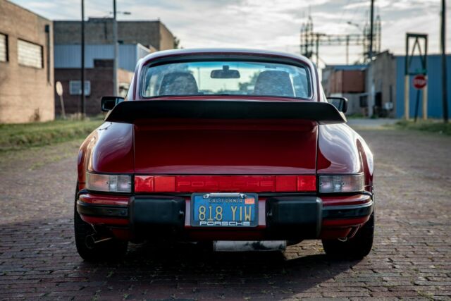 Porsche 911 1979 image number 19