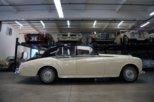 Bentley S3 1965 image number 2