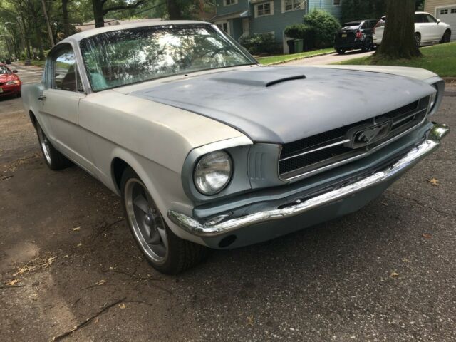 Ford Mustang 1965 image number 1