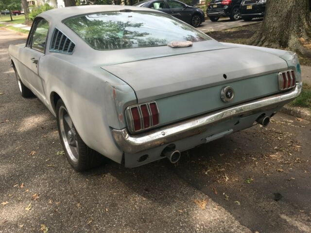 Ford Mustang 1965 image number 3