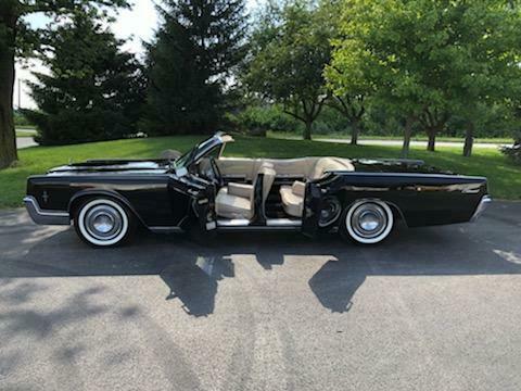 Lincoln Continental 1966 image number 2