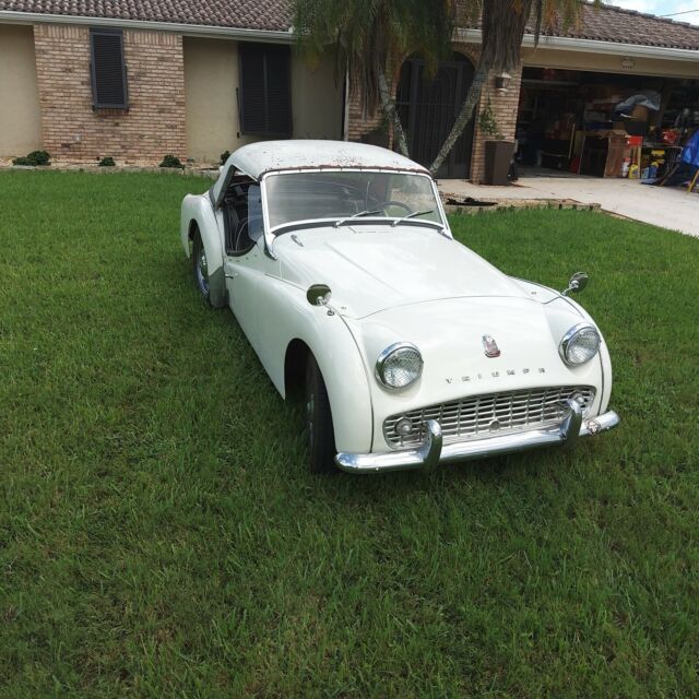 Triumph TR3A 1959 image number 21