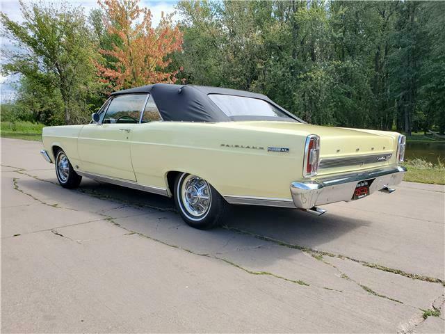 Ford Fairlane 1966 image number 2