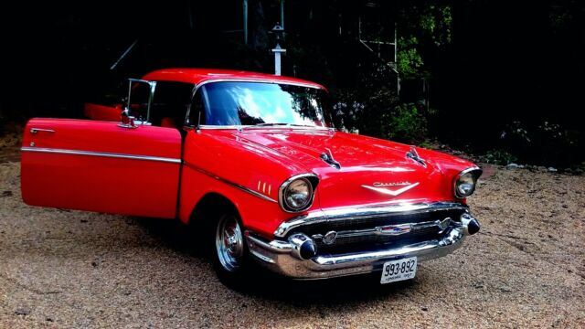 Chevrolet Bel Air/150/210 1957 image number 1