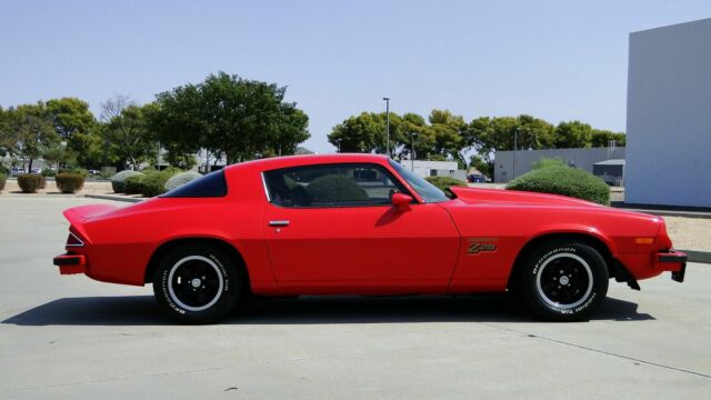 Chevrolet Camaro 1977 image number 20